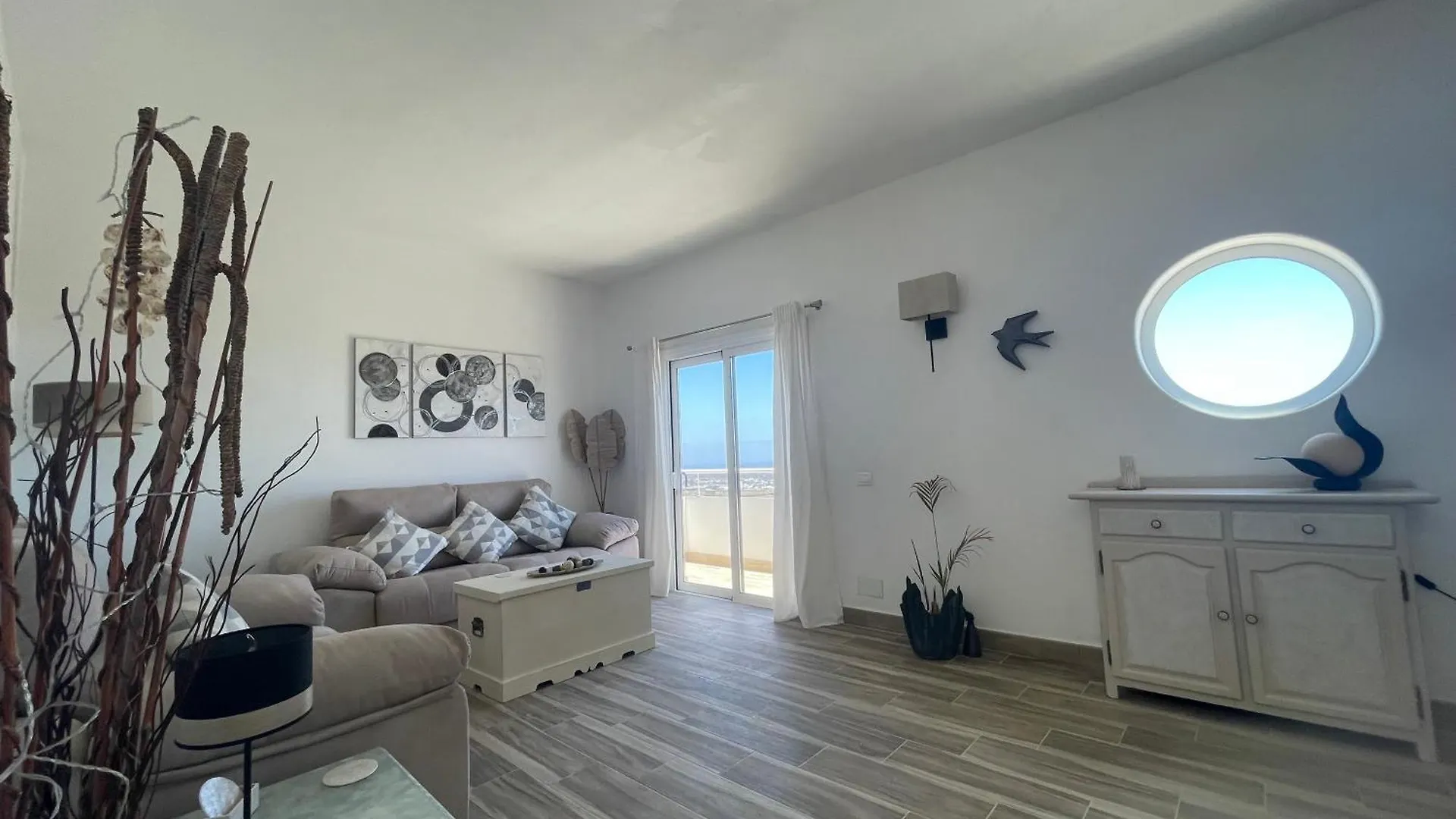 Asomada Views Apartamentos Tias 0*,