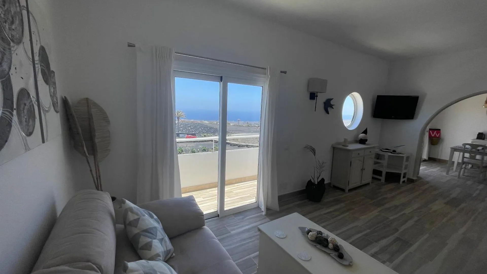 Asomada Views Apartamentos Tias Spain